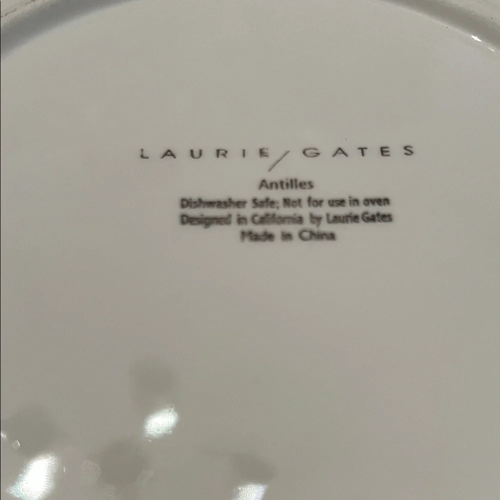 Laurie‎ Gates Antilles dinnerware Set